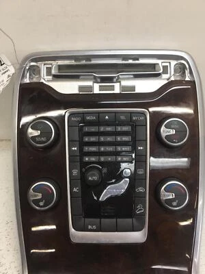 Panel de control de radio 13 VOLVO XC70 Foto 1 de 3