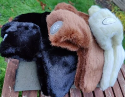 Sombrero trampero de piel sintética de invierno - negro y crema (blanco) y marrón Foto 1 de 4