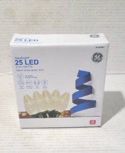 GE Staybright 25 LED C-9 Warm White Lights Green Wire Christmas/Party/Wedding - Picture 1 of 4