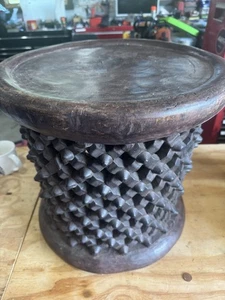 Vintage Afrikanischer Bamileke Spider Hocker/Tisch - Bild 1 von 9