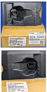 Right And Left Tail Light Connector Plate-Regular TYC 11-5158-20/11-5157-20  - Foto 1 di 11