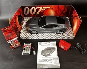 Radio d'epoca Shack James Bond 007 Casino Royale radiocomando auto 1:12 - Foto 1 di 8