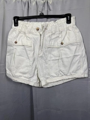 We The Free Shorts Womens Medium White Utility Zip Button Pockets 100% Cotton - Image 1 of 4