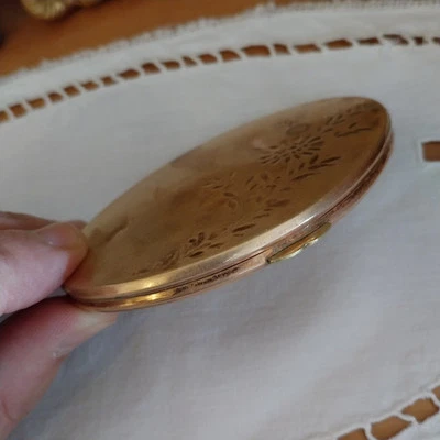 Ancien Poudrier En Métal - Photo 1/4