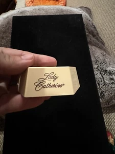 Vintage Lady Catherine Five Tube Holder for Lipstick Display - Tan - Picture 1 of 2