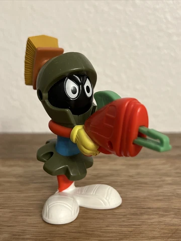 MARVIN THE MARTIAN 3.5” ACTION FIGURE TOY (PRE-OWNED) Cover