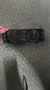 Mercedes W210 W202 W203 Klima Bedienteil Klimabedienteil 2108303185 (406) - Bild 1 von 3