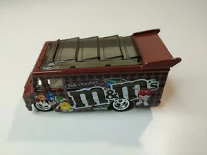 2009 COLLECTIBLE "HOT WHEELS" DIECAST VEHICLE:  "M&M 'SMOKIN' GRILLE' TRUCK" - Picture 1 of 6