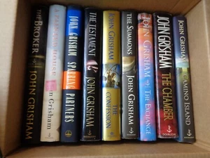 Lot of 11 John Grisham Hardcover Novels w/ Dust Jackets *NO DUPLICATES* - Foto 1 di 1