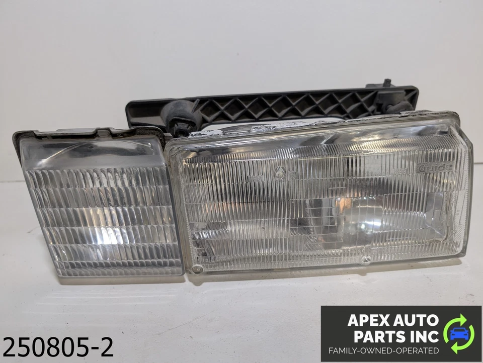 Luz de cabeza derecha OEM 1992-1997 Cadillac Seville 4,6 L PN 16515836 Foto 1 de 4