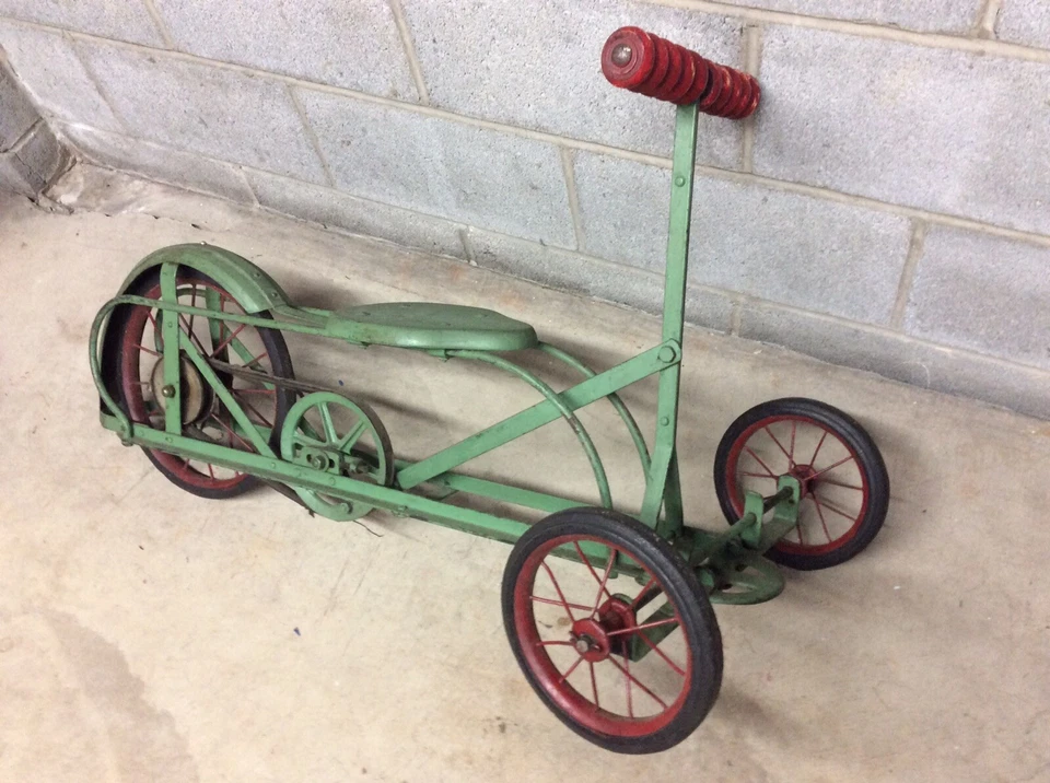 OFERTA - Scooter de correo irlandés vintage/antiguo - Transmisión por correa - Funciona - Original Foto 1 de 4