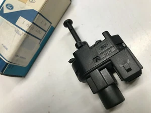 1062670 93BB13480BC STOPPSCHALTER FORD COUGAR FOCUS SPINDEL JAGUAR XTYPE NEU OE - Bild 1 von 1