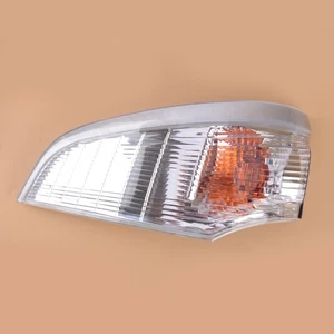 Links Blinkleuchte für Mitsubishi Fuso Canter FE FG FE120 FE125 FG140 05-11 - Picture 1 of 6