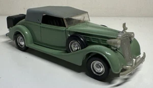 SOLIDO: PACKARD 1937 GRÜN 1/43 DRUCKGUSS AUTO #4037 HERGESTELLT IN FRANKREICH - Bild 1 von 7