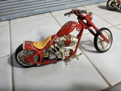 West Coast Choppers Jesse James 1/18 CFL-Rigid primer red 2003 - Image 1 of 4