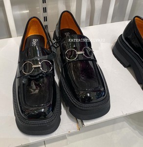Amazon.com: TUYUDO Mocasines planos para mujer, cómodos, ligeros, de color  sólido, con punta redonda, informales, para caminar, conducir, gamuza,  mocasines : Ropa, Zapatos y Joyería