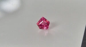 0.35 Ct Stunning Red Spinel natural loose gemstones 3.91×3.74×3.2 Mm - Picture 1 of 6
