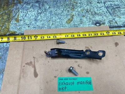 Jeep Patriot 2007-2009 colector de escape soporte con pernos Foto 1 de 4