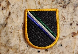 AIRBORNE BERET FLASH. SPECIAL WARFARE NON COMMISSIONED OFFICER ACADEMY. - Picture 1 of 1