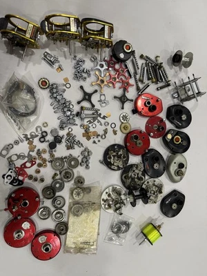 Grupo de piezas de carrete de pesca Abu Garcia Ambassadeur | Usado Foto 1 de 4