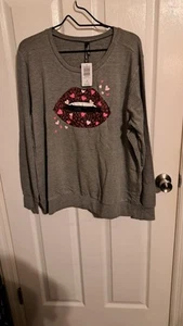 Torrid Sleep Lips Crewneck Sweatshirt Gray Size 1X NEW - Picture 1 of 4