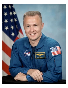 2000 NASA-Astronaut Douglas Hurley 8 x 10 Porträtfoto auf 8,5" x 11" - Bild 1 von 1