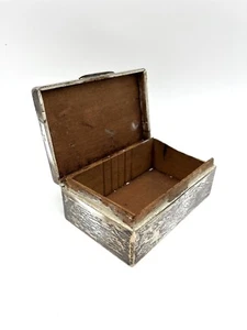Antigua caja de tabaco con monograma de plata de ley de 14,7 oz. 5,5”x3,5”x2” marcado - Imagen 1 de 11