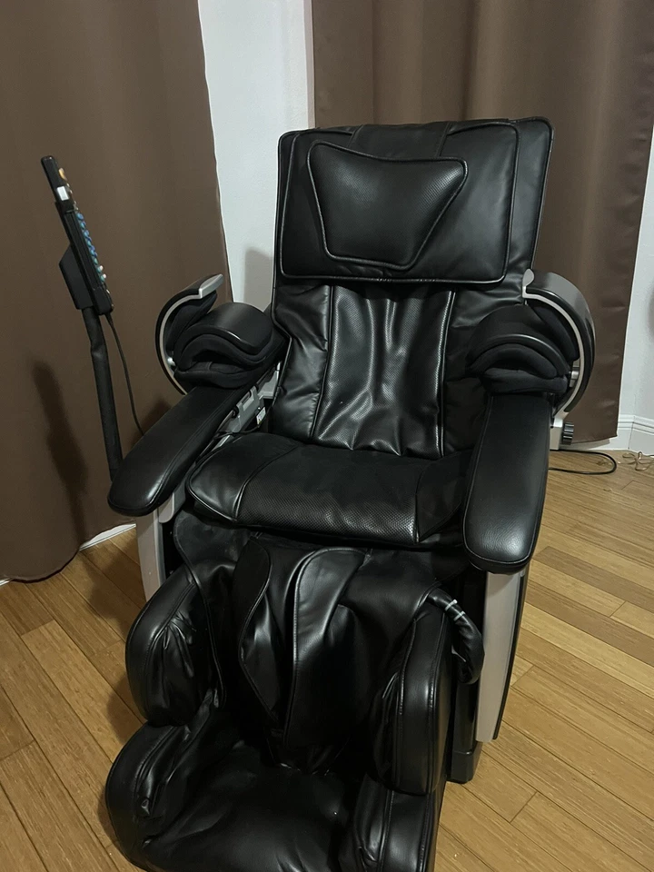 Silla masaje cuerpo completo osim (paga en efectivo) Foto 1 de 4