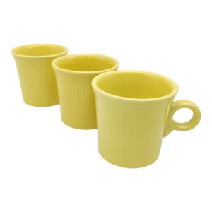 Tazze Fiesta Ware 8 oz gialle TAZZE DA CAFFÈ manico ad anello Homer Laughlin USA 3 quantità - Foto 1 di 6