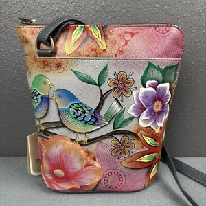 Bandolera organizadora de cuero pintada a mano Anuschka Blissful Birds - Imagen 1 de 6