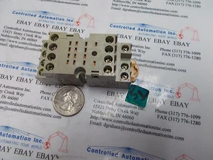 Omron PYF-14A-N Relay Socket/Base - Picture 1 of 2