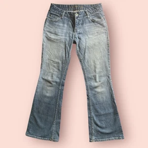 Vtg Jeans Womens Size 3 Short Petite Low Flare Y2K Light Wash Denim Baddie 2000s - Picture 1 of 3