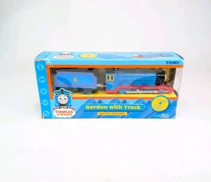 Tomy Thomas & seine Freunde Gordon mit Schiene batteriebetrieben mit Box - 2005 Reparatur - Bild 1 von 12