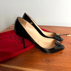 Christian Louboutin schwarze Lackleder Peeptoe Heels 3 Zoll Größe 36,5 EU / 6 US - Bild 1 von 11