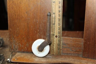 Антикварный ролик колесика для фарфоровой мебели 1-5/8 дюйма - Изображение 1 из 3