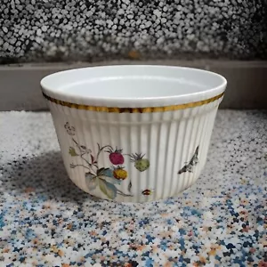 Strawberry Fair Royal Worcester 7" Souffle shape 46 size 1 oven to table ware - Picture 1 of 3