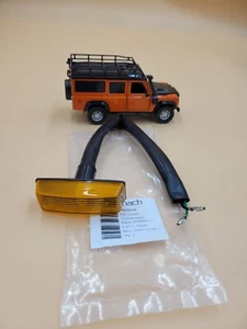 LR DEFENDER -93 Wing Side Repeater Indicator Lamp Early Type PRC7044 - Picture 1 of 2