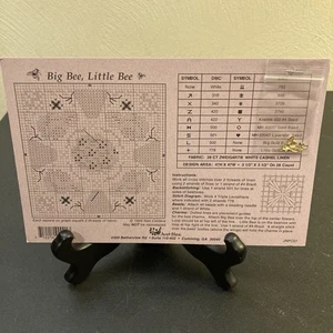 Just Nan Cute Big Bee Little New Cross Stitch Pattern + Charms - Picture 1 of 5