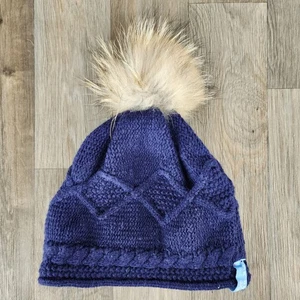 CK Bradley Beanie Mütze mit Zopfmuster und Fellbommel blau Winter warm - Bild 1 von 7