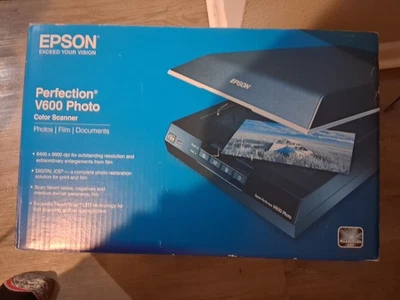 Epson Perfection V600 Photo New NOS Wired USB Connect Color Scanner 6400 x 9600 - Image 1 of 4