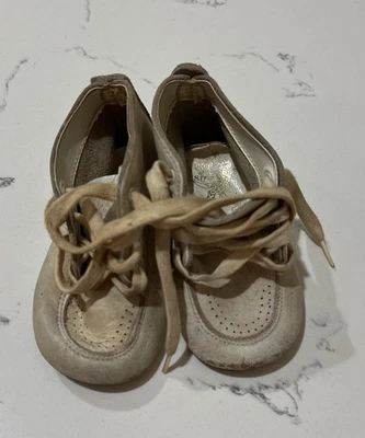 Vintage Step and Stride White Leather High Top Baby Shoes 1970s Made in USA Orig - Image 1 of 4