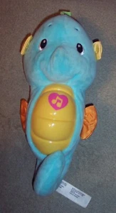 Fisher-Price Ocean Wonder Soothe 'N Glow Seepferdchen - blau Baby musikalisches Plüschtier  - Bild 1 von 3
