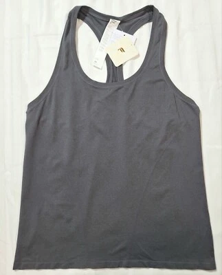Camiseta sin mangas Fabletics Feather Tech Racerback gris talla mediana nueva con etiquetas  Foto 1 de 4