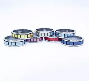 DAMEN & HERREN UNISEX EDELSTAHL REGENBOGEN RING - 7 FARBEN - GRÖSSEN 6-12 NEU! - Bild 1 von 8
