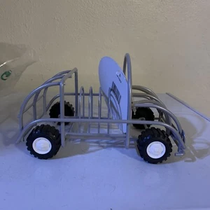 CD Wheelz 6 Disc Cd Holder Shaped Like A VW Bettle - Picture 1 of 4