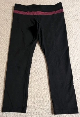 Leggings Kirkland Signature para mujer medianos negros y rojos mezcla de nailon 24 Foto 1 de 4