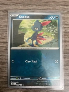 Sneasel 061/131 Poke Ball Reverse Holo Prismatic Evolutions Pokemon TCG - Picture 1 of 2