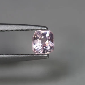 0.41 Cts_Loose Stone_100 % Natural Unheated Burmesh Pink Spinel - Picture 1 of 3