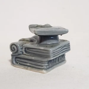 Wade Whimsies June Graduation Cap Figurine Red Rose Tea Calendar Series England - Picture 1 of 8