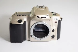 APPAREIL PHOTO-NIKON F50 ARGENTIQUE 1990-BOITIER NU-AUTOFOCUS 24X26mm - Picture 1 of 3